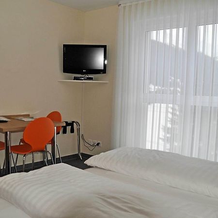 Hotel Cresta دافوس الغرفة الصورة