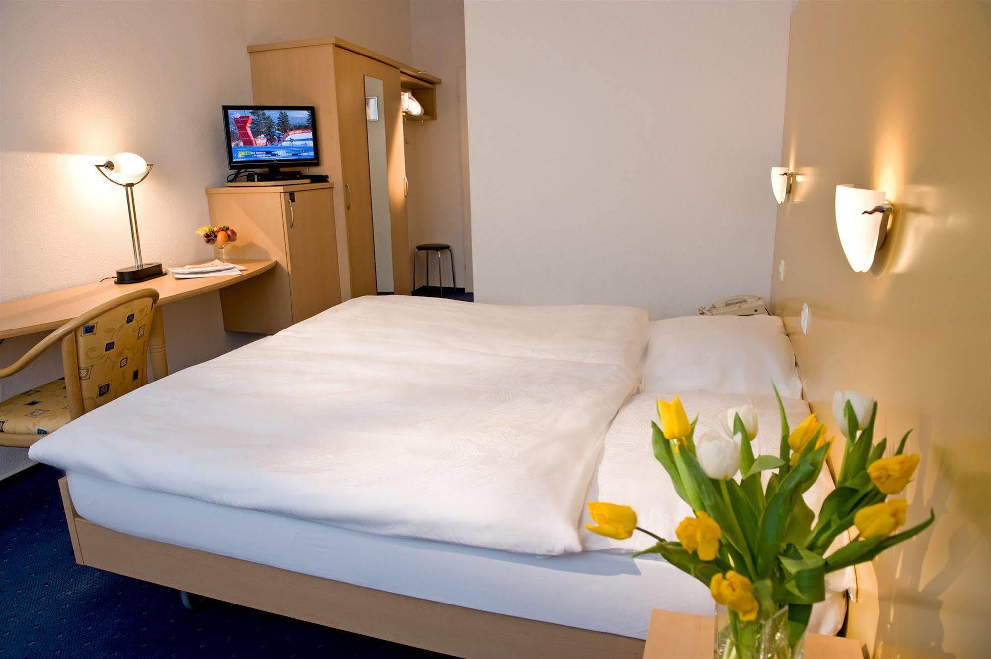 Hotel Cresta دافوس المظهر الخارجي الصورة