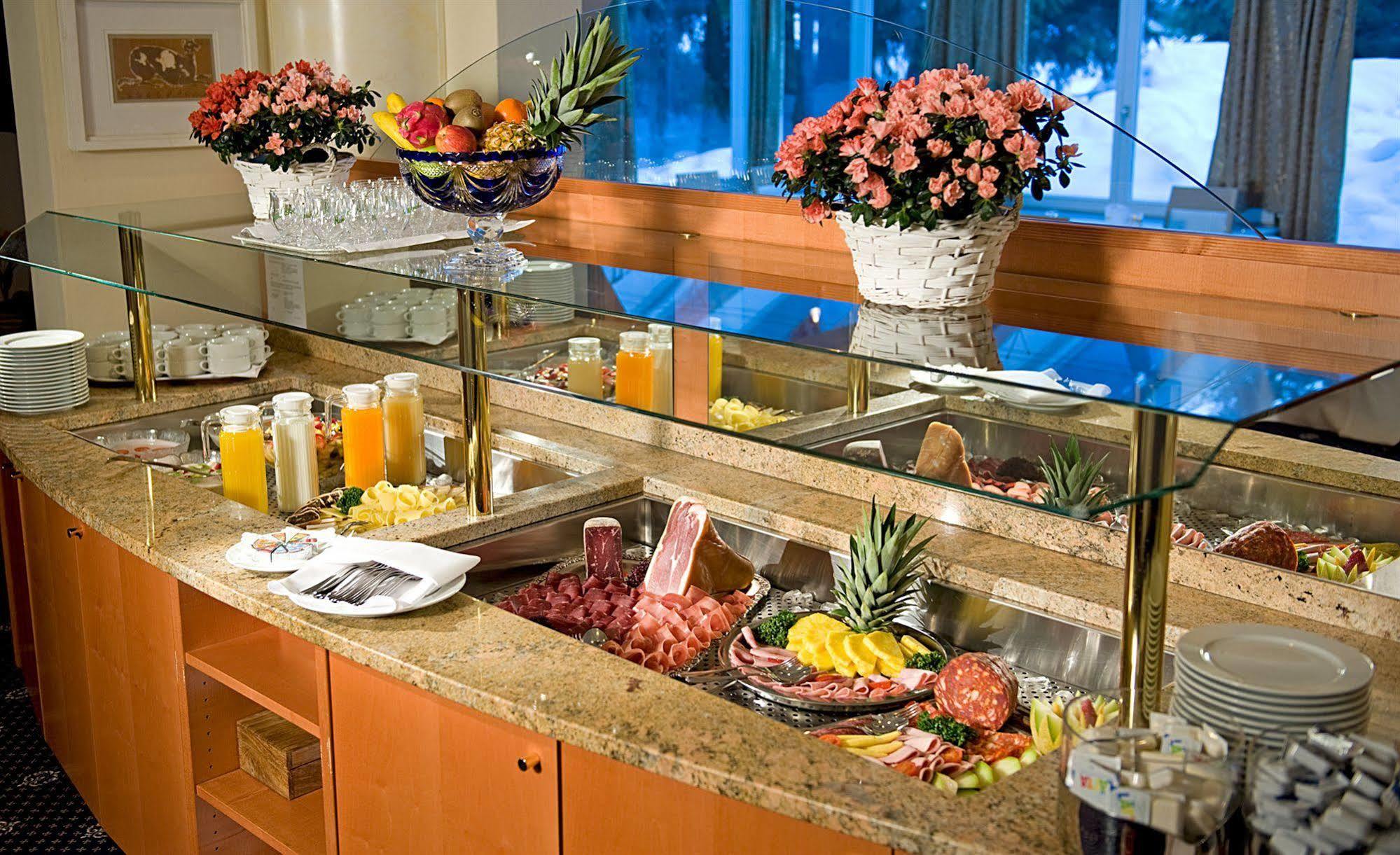 Hotel Cresta دافوس المظهر الخارجي الصورة